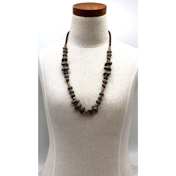 Beaded Resin Necklace With Gold-Tone Accents & Clasp Closure - Picture 3 of 4